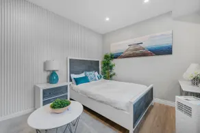 New 5Bd Rooftop Home Near Airport & Downtown - Image 5