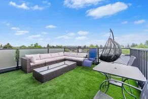New 5Bd Rooftop Home Near Airport & Downtown - Image 3