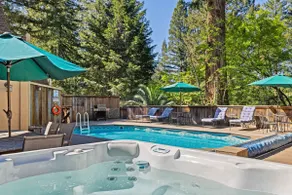 Lovely Tudor Home With Pool & Spa Near Russian River - Image 5