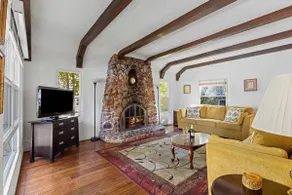 Lovely Tudor Home With Pool & Spa Near Russian River - Image 2