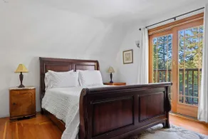 Lovely Tudor Home With Pool & Spa Near Russian River - Image 4