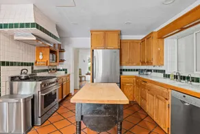 Lovely Tudor Home With Pool & Spa Near Russian River - Image 3