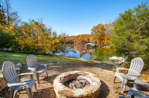 Relaxing 5BR Lake House Retreat - Image 2