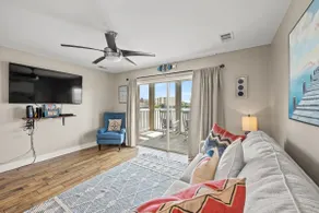 Breezy Oasis - Pool-Jacuzzi-Walk to Beach-Snowbird - Image 3