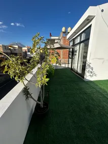 Modern mezzanine with terrace and grill - Image 2