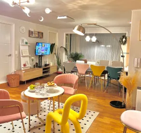 HugeDiningTable,3BR for GroupsUp to10,near Hongdae - Image 2