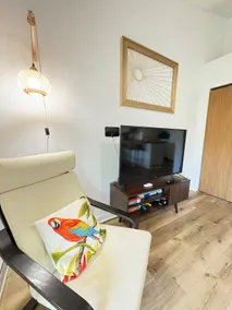 The Sunbird: Vibrant Lake Erie Condo - Image 4