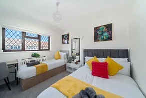 IMMACULATe Home Near Central London - Image 3