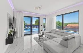 Lovely home in Sorici - Image 3