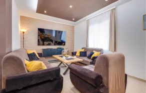 Beautiful home in Ladvenjak with sauna - Image 4