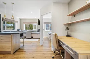 Opulence Suite-Luxury New Build with Riverview - Image 3