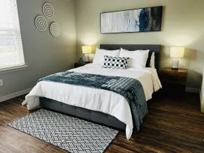 Amazing Townhome GREAT Location - Image 4