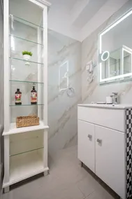 Central nest Boutique Athens Kypseli ! - Image 4
