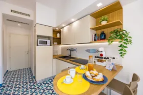 Blumare - Two-room apartment with a side sea view - Image 2