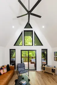 The Turtle • Pet friendly • Hot Tub • Romantic - Image 5