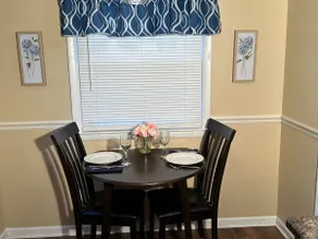Comfort Cove, Clean, pets welcome, central - Image 5