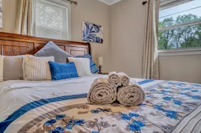 Comfort Cove, Clean, pets welcome, central - Image 4