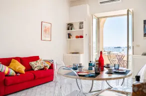 Dolce Vita Beach House stunning views by the sea - Image 2