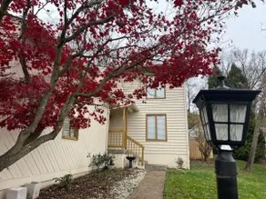 Peaceful Cozy Home in Cincinnati Free parking - Image 2