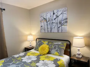 Peaceful Cozy Home in Cincinnati Free parking - Image 5