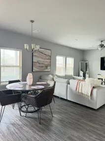 Bright & Spacious 4BR Home with Expansive Backyard - Image 3