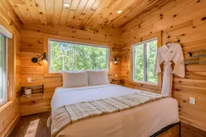 Luxury Adventure Cabin Kayak Paddleboard Hot Tub - Image 3