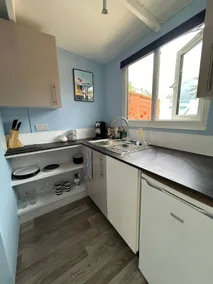 Spacious log cabin in Whitstable - Image 3