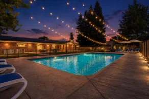 Luxury Oasis w/ Pool & Putting Green• Sleeps 8 - Image 4