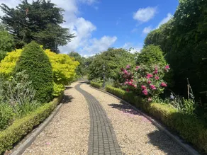 Family & Pet-Friendly 2BR | Garden, Parking - Image 5