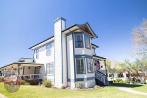 *Sleeps 14 *Walk to Downtown *Playhouse *BBQ - Image 2