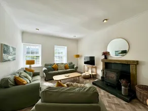 Country Cottage on Private Estate - Image 2