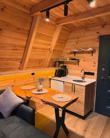 Mion Suit Bungalow - Image 4