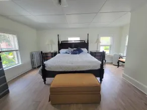 Spacious 2 bedroom downtown very nice area! - Image 2
