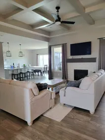 Beautiful Modern & Cozy House - Image 2