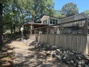 Lakefront w/Hot-Tub, Pool, Fishing Dock & Porch - Image 3