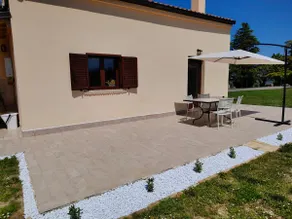 the cottage: house with large garden - Image 5