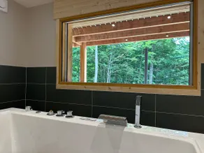 Romantic forest suite with Jacuzzi - Image 4