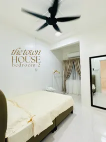 The Town House Pasir Pekan | 4BR | AC | Wifi | - Image 2
