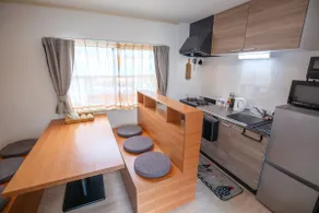 Life Field's apartment, a 90s Japanese neoclassical architecture apartment - Image 3
