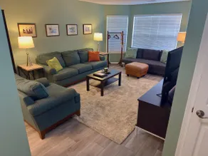 Just A Walk Away |Downtown, Easily accessible! - Image 2