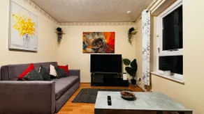 New Decor Apartment close to Edinburgh City Center - Image 2