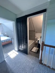 Lakeside Cottage - Image 4