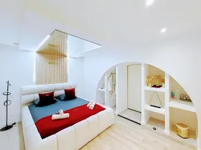 Air-conditioned Love Room • Hot Tub & Secret Room - Image 4
