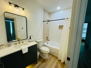 Spacious Remodeled Home, Large Lot & Modern Design - Image 5
