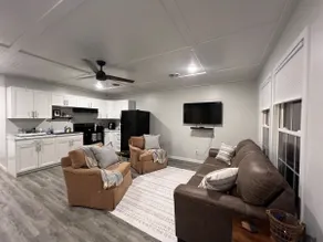 Miller Creek Cottage Shawnee Retreat/Pet Friendly - Image 3