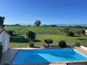 140 m2 Béarnaise house with views of the Pyrenees - Image 3