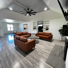 Newly renovated 5 bedroom in Southwest - Image 4