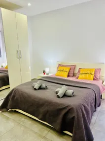 Cosy Seaside APT, 200m from the Seafront - Image 2