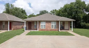 Modern 2BR Duplex • Heart of Fort Smith, AR - Image 3