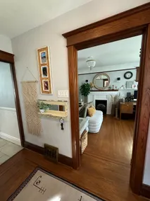 Cozy haven on Tuxedo Ave South - Image 4